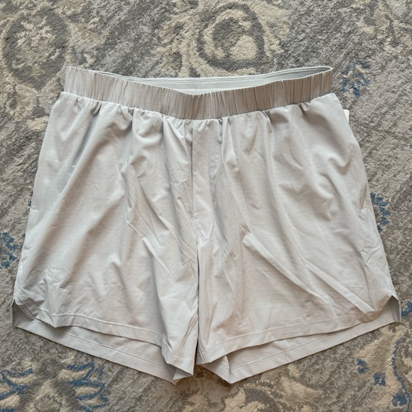 Lululemon Mile Maker Run Crew Ripstop Short 6" *Lined Vapor - Picture 7 of 10